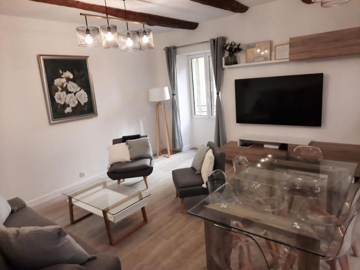 Beautiful Old Town Flat, Near The Beach Nice Eksteriør billede